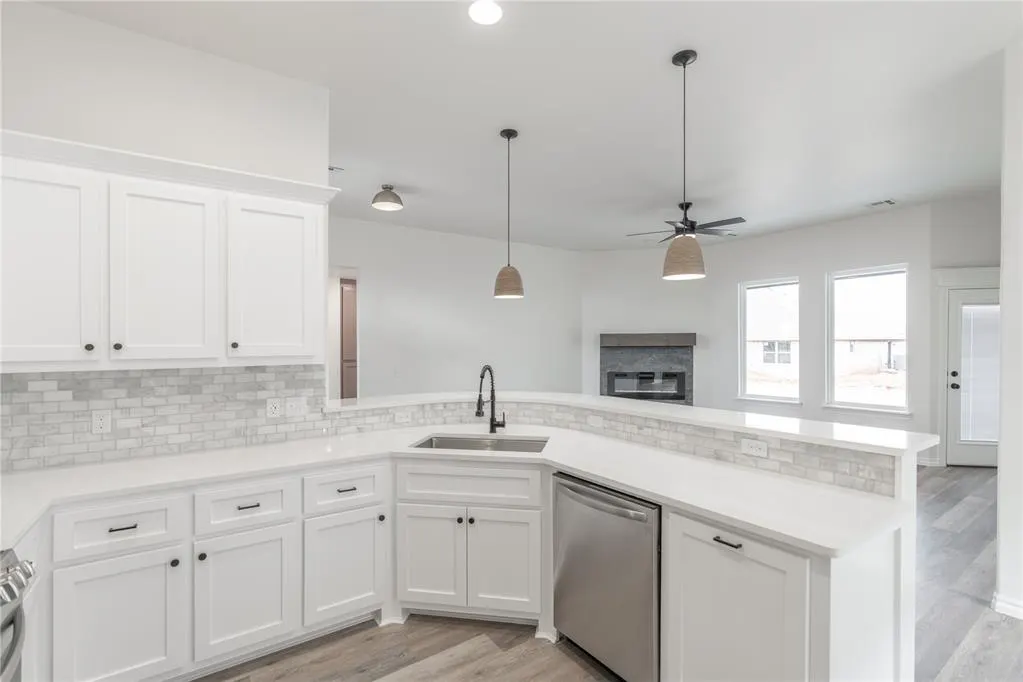 Photo 15 — 478 Hackberry Lane, Washington, OK 73093