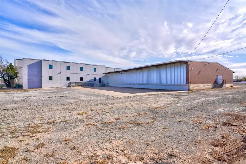 Photo 7 — 36 NE 36th Street, Oklahoma City, OK 73105