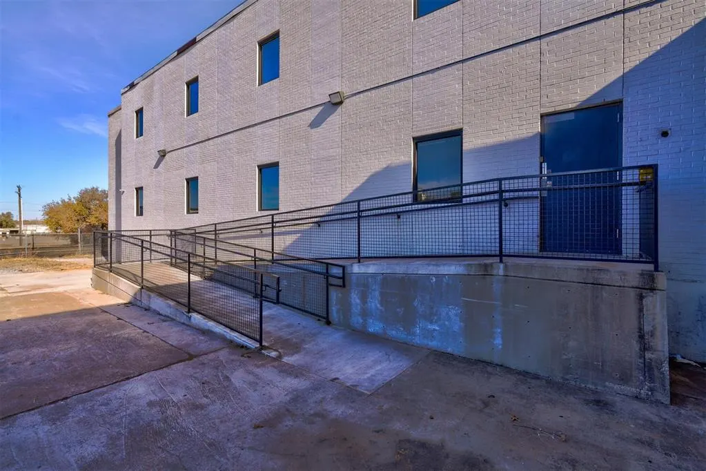Photo 9 — 36 NE 36th Street, Oklahoma City, OK 73105