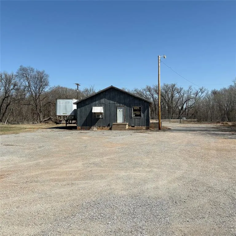 Photo 4 — 207 S 9th Streets, Sayre, OK 73662