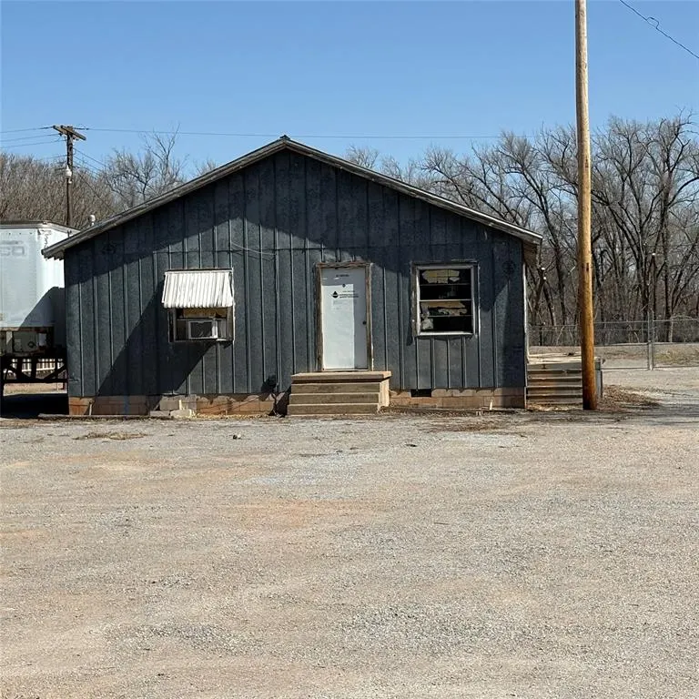 Photo 6 — 207 S 9th Streets, Sayre, OK 73662