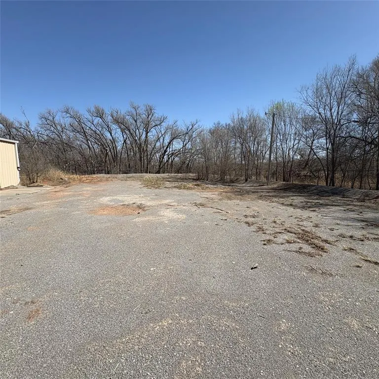 Photo 8 — 207 S 9th Streets, Sayre, OK 73662