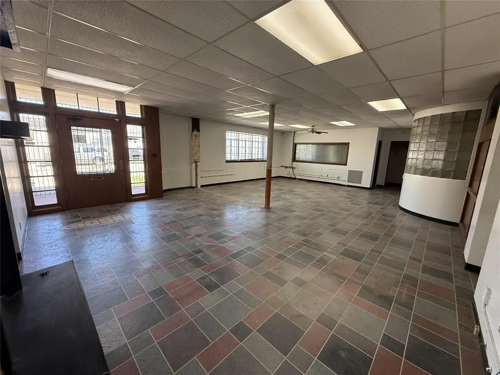 Photo 10 — 1704 NW 6th Street 100, Oklahoma City, OK 73106