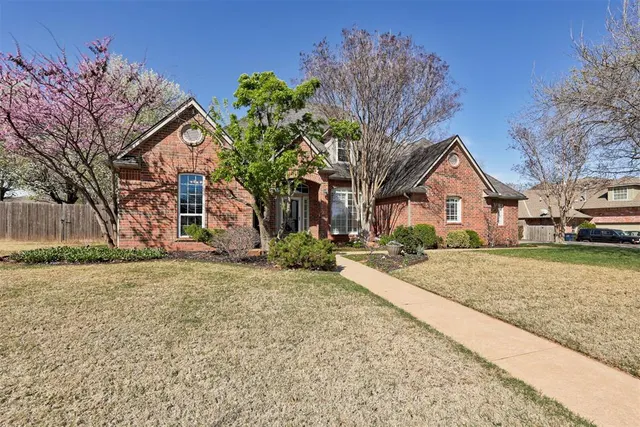Photo 3 — 13920 Plantation Way, Edmond, OK 73013