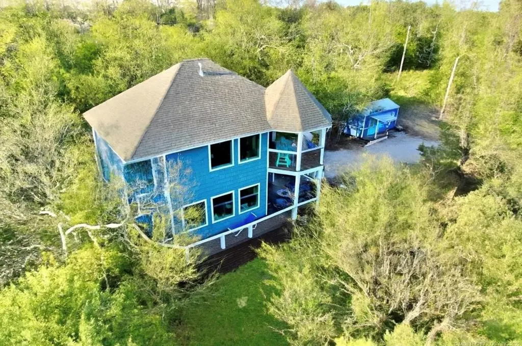 Front exterior — 259 Persimmon Lane, Canadian, OK 74425