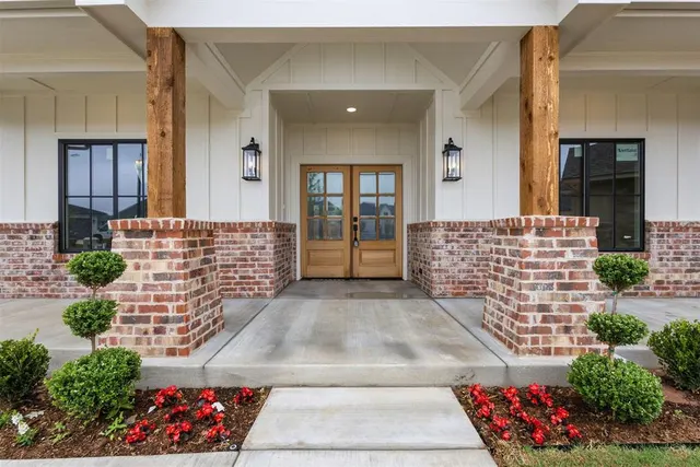 Photo 4 — 12701 Cobblestone Curve Road, Oklahoma City, OK 73142