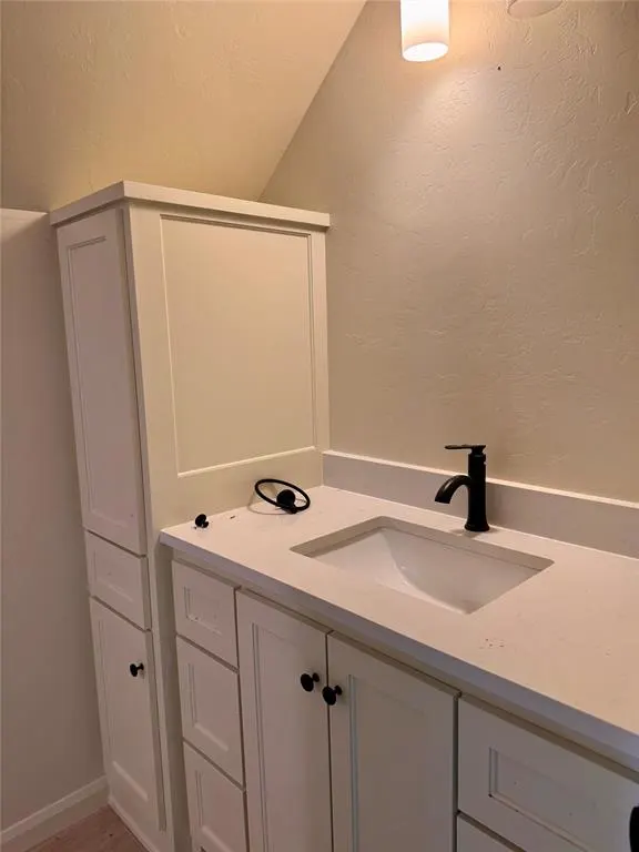 Photo 28 — 12701 Cobblestone Curve Road, Oklahoma City, OK 73142