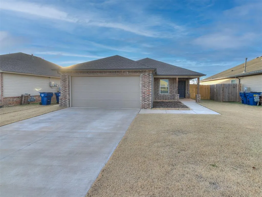 Photo 2 — 1608 Chuck Wagon Drive, El Reno, OK 73036
