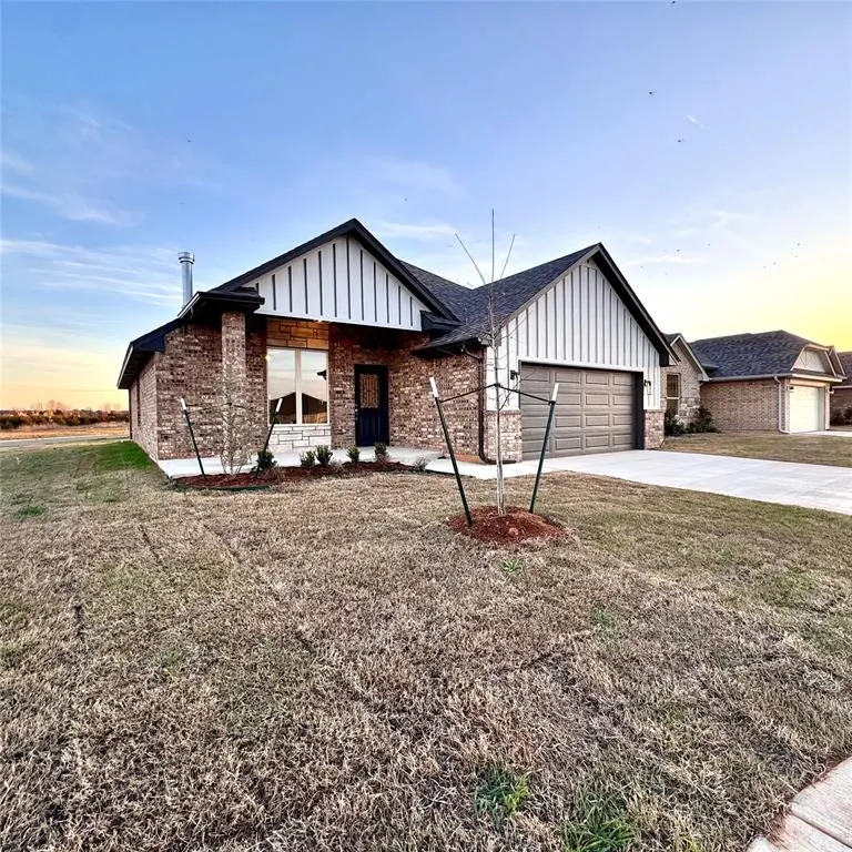 Photo 3 — 9300 NW 143rd Street, Yukon, OK 73099