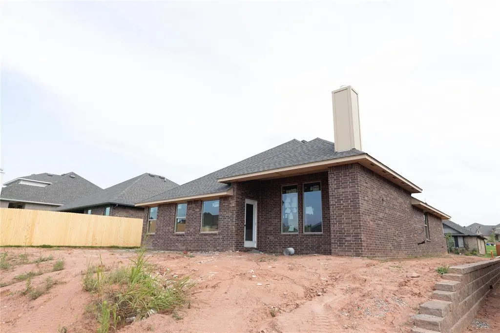 Photo 15 — 3140 Grapevine Street, Edmond, OK 73034