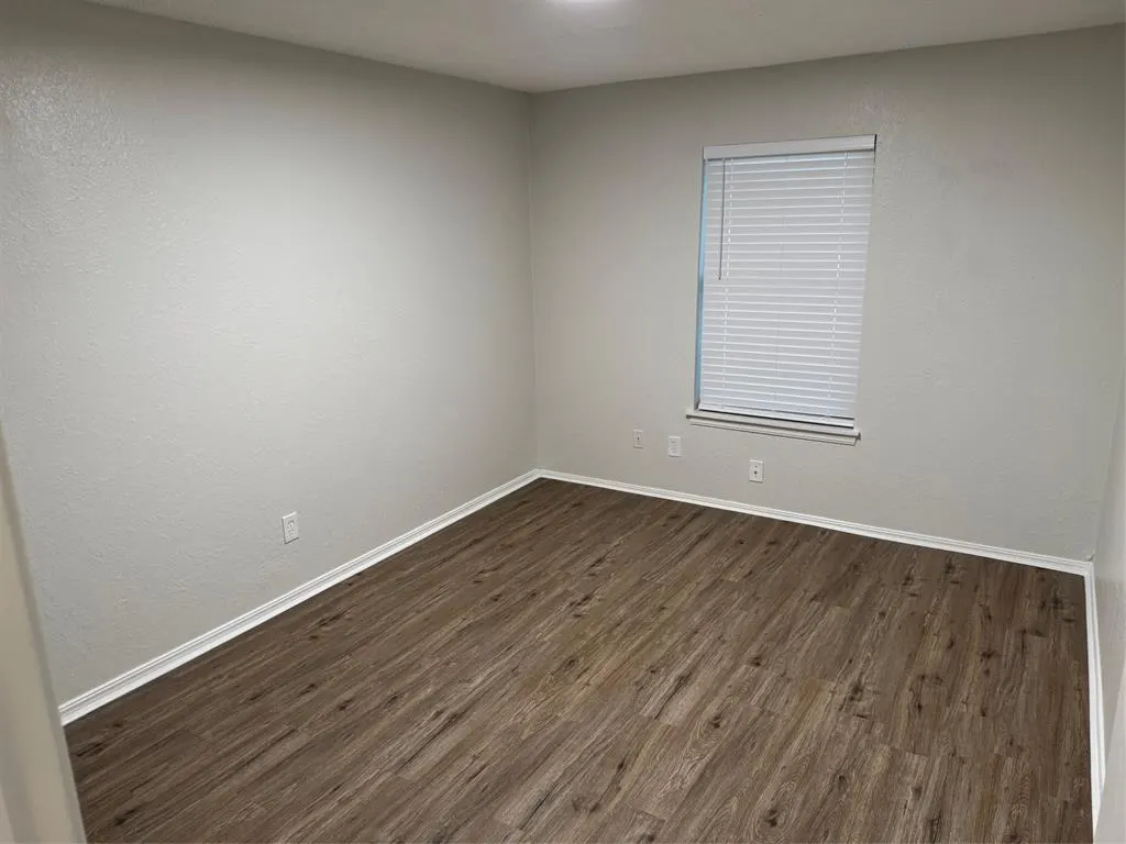 Photo 6 — 7111 NW 16th Street, Bethany, OK 73008