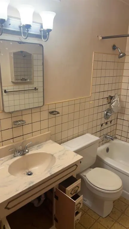 Photo 9 — 1528 SW 45th Street, Oklahoma City, OK 73119