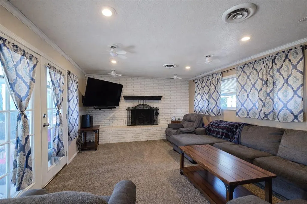 Photo 3 — 5104 NW Elm Avenue, Lawton, OK 73505