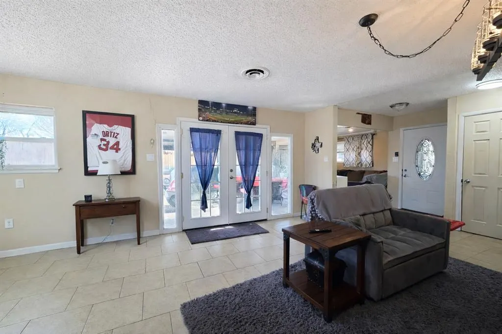 Photo 6 — 5104 NW Elm Avenue, Lawton, OK 73505