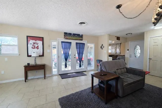 Photo 6 — 5104 NW Elm Avenue, Lawton, OK 73505