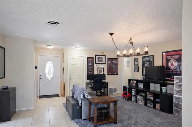 Photo 7 — 5104 NW Elm Avenue, Lawton, OK 73505
