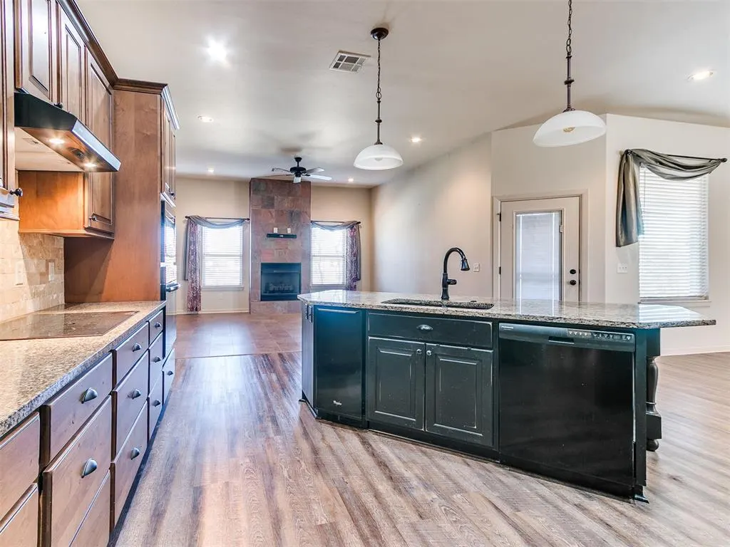 Photo 12 — 6213 Braniger Way, Oklahoma City, OK 73132