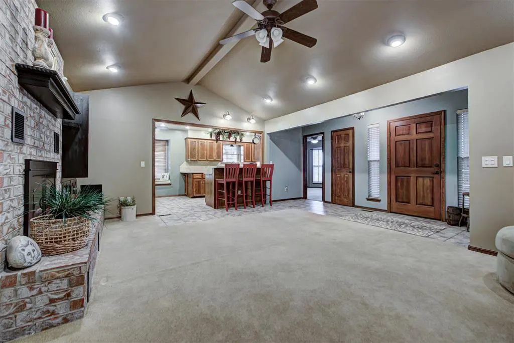 Photo 6 — 402 Shawn Drive, Okarche, OK 73762