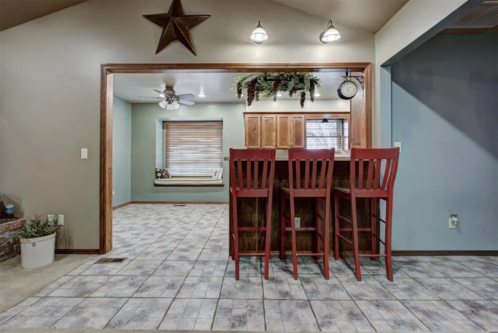 Photo 8 — 402 Shawn Drive, Okarche, OK 73762