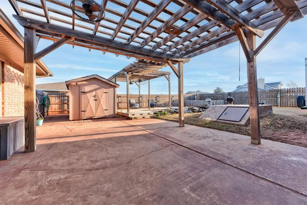 Photo 31 — 402 Shawn Drive, Okarche, OK 73762