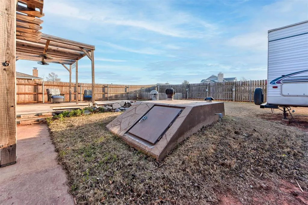 Photo 32 — 402 Shawn Drive, Okarche, OK 73762