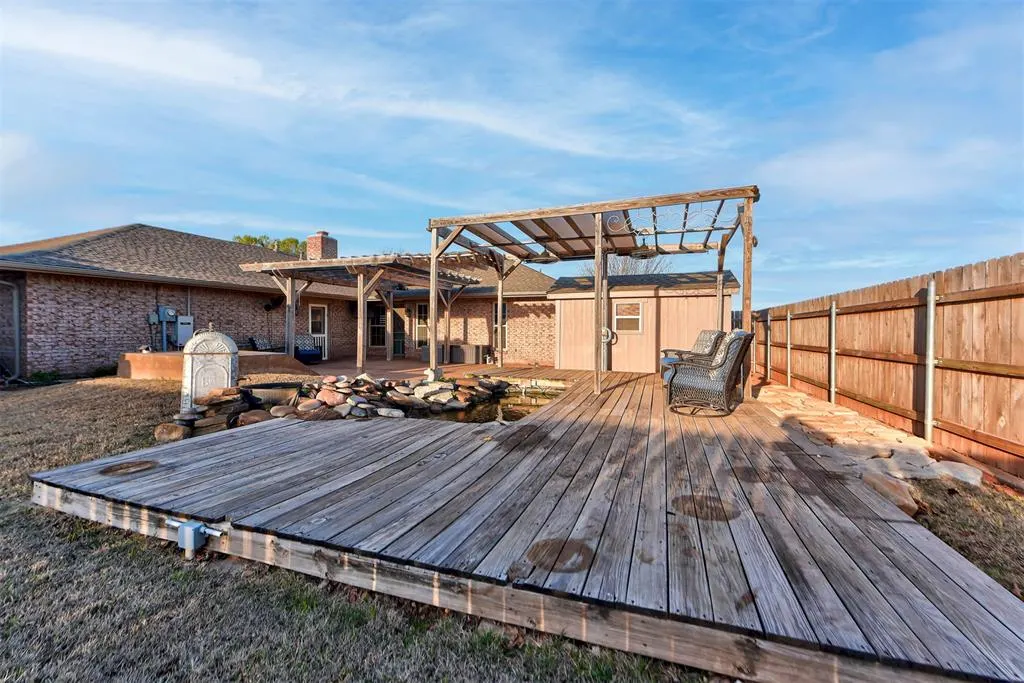 Photo 33 — 402 Shawn Drive, Okarche, OK 73762