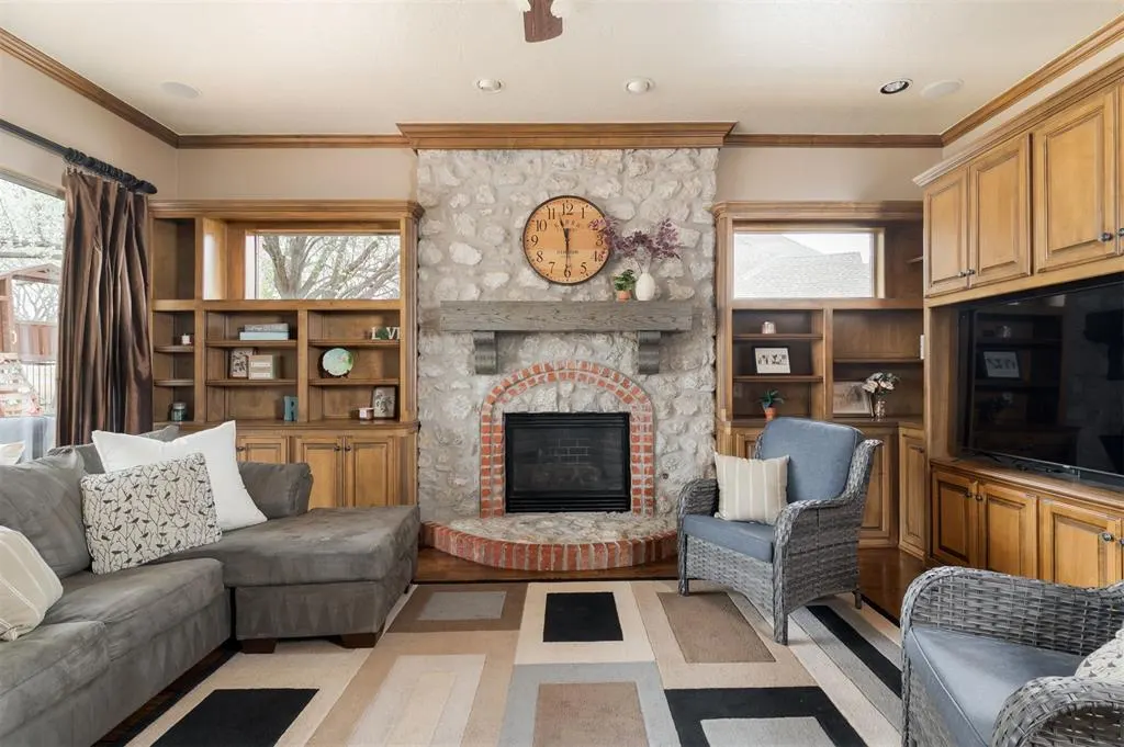 Photo 9 — 417 Heritage Green Road, Edmond, OK 73003