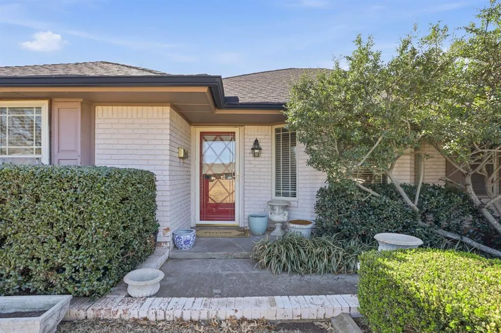 Photo 2 — 5740 NW 82nd Street, Oklahoma City, OK 73132