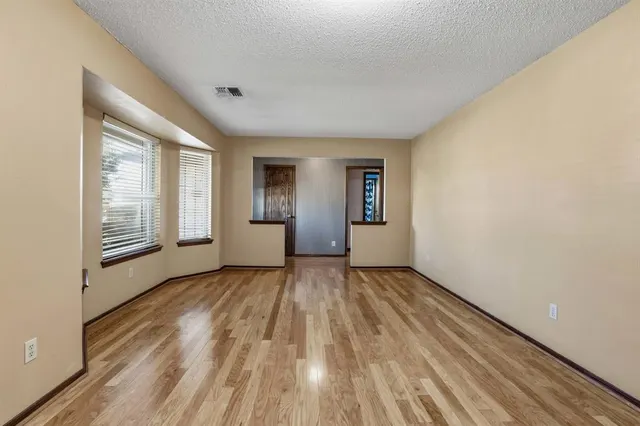 Photo 3 — 5740 NW 82nd Street, Oklahoma City, OK 73132