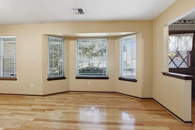 Photo 4 — 5740 NW 82nd Street, Oklahoma City, OK 73132