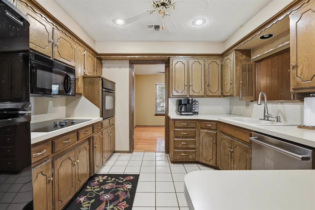 Photo 11 — 5740 NW 82nd Street, Oklahoma City, OK 73132