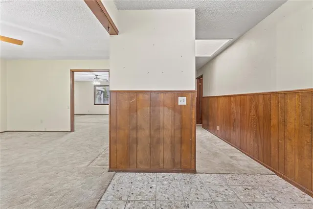 Photo 6 — 824 N Hunt Avenue, Hydro, OK 73048