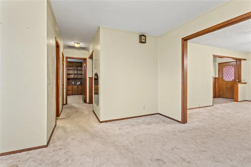Photo 18 — 824 N Hunt Avenue, Hydro, OK 73048