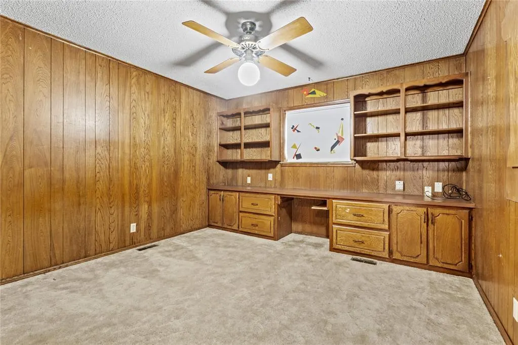 Photo 27 — 824 N Hunt Avenue, Hydro, OK 73048