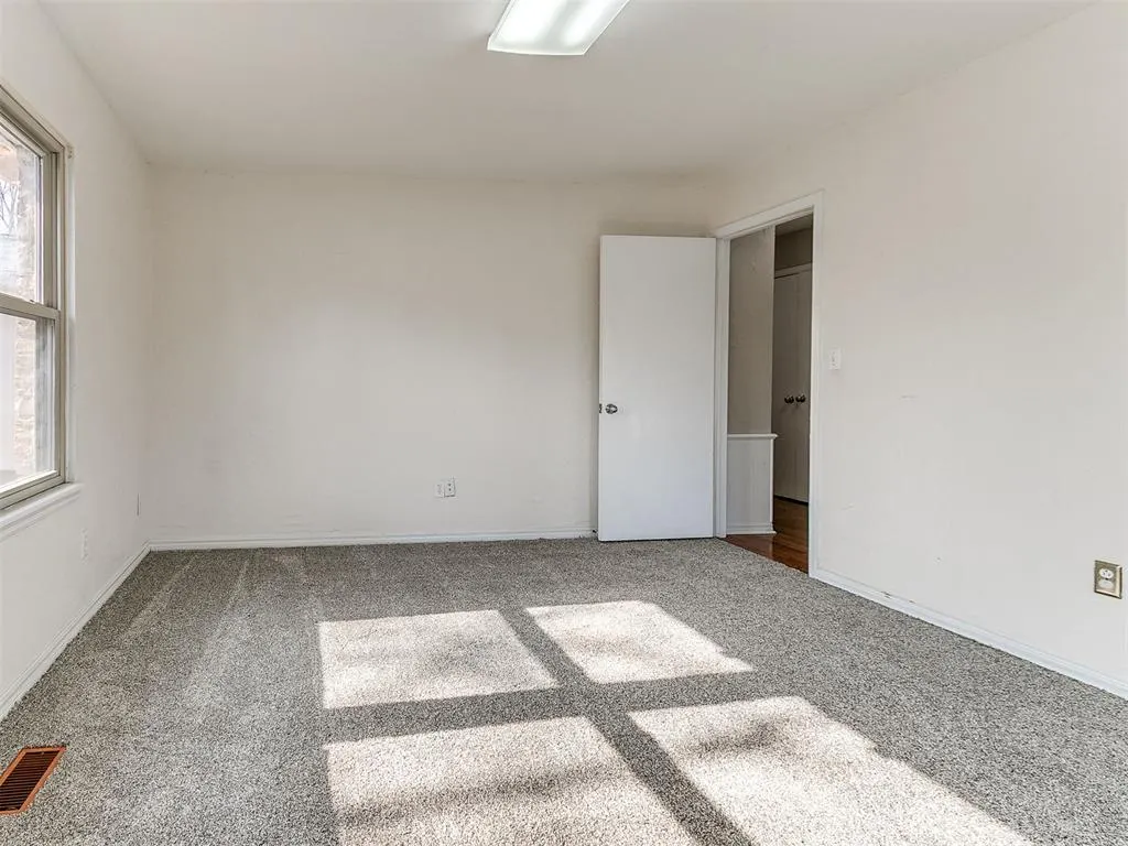 Photo 3 — 104 W Ranchwood Court, Oklahoma City, OK 73139