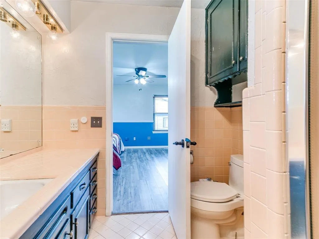 Photo 8 — 104 W Ranchwood Court, Oklahoma City, OK 73139