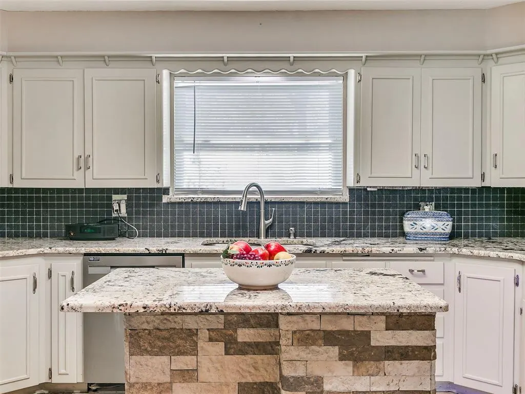 Photo 24 — 104 W Ranchwood Court, Oklahoma City, OK 73139
