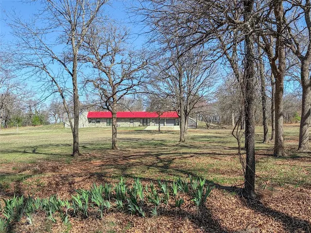 Photo 2 — 13507 Timbervalley Road, Newalla, OK 74857
