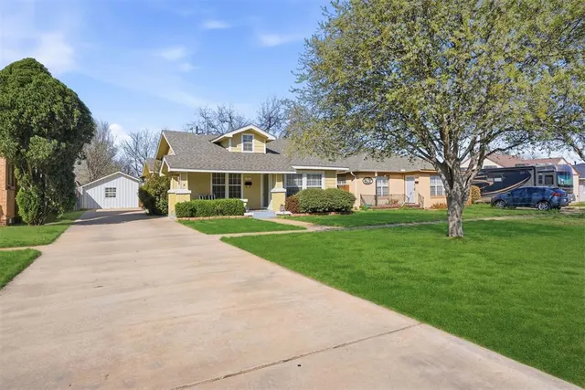 Photo 6 — 1613 N Lee Street, Altus, OK 73521