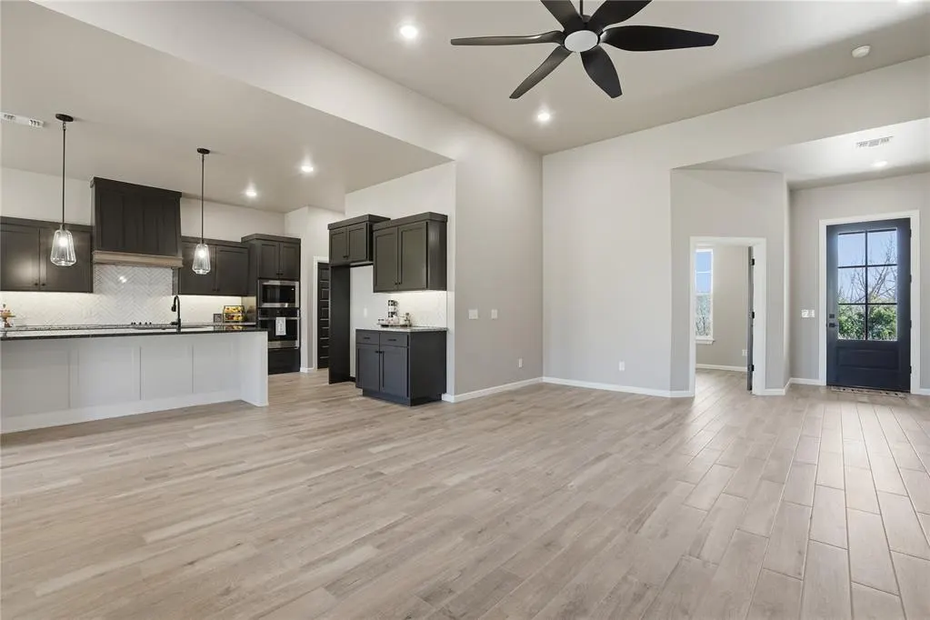 Photo 10 — 26319 Longhorn Drive, Blanchard, OK 73010
