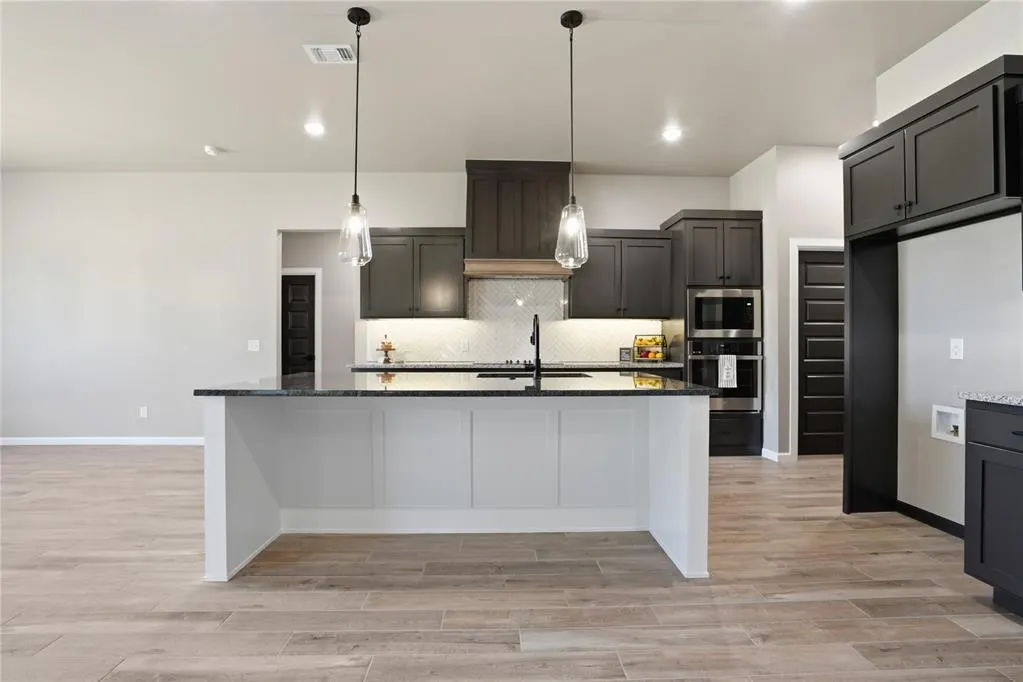 Photo 13 — 26319 Longhorn Drive, Blanchard, OK 73010