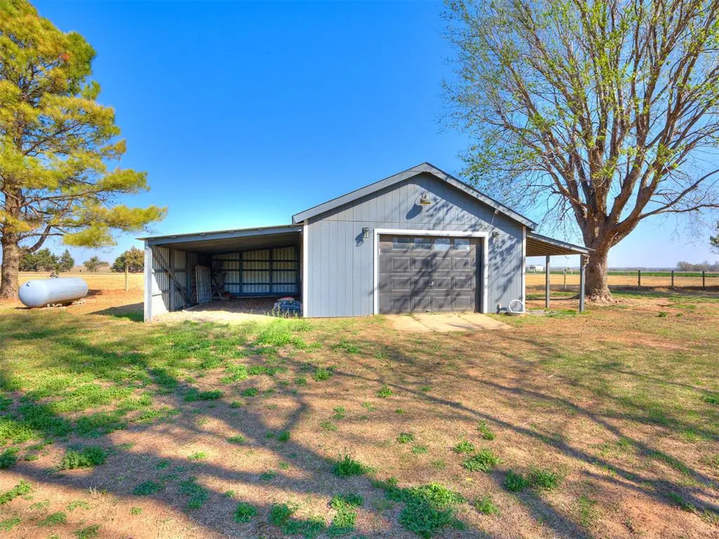 Photo 39 — 5345 Pine Creek Road, Calumet, OK 73014