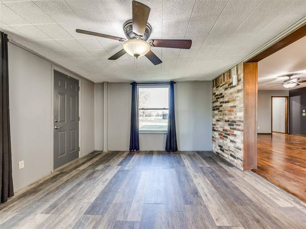 Photo 17 — 5345 Pine Creek Road, Calumet, OK 73014