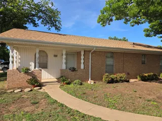 Sold home at 124 Farris Place