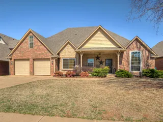 Sold home at 243 E Richmond Terrace