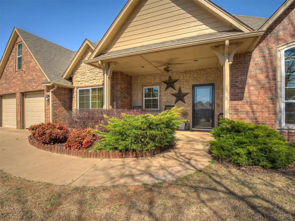 Photo 3 — 243 E Richmond Terrace, Mustang, OK 73064