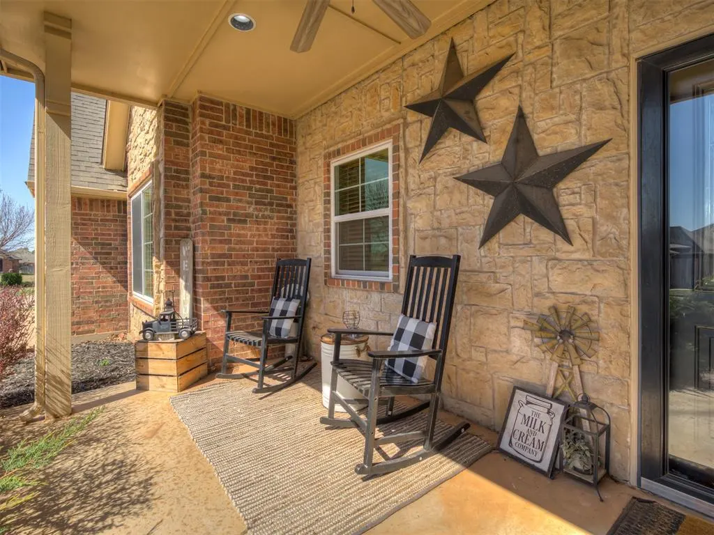Photo 4 — 243 E Richmond Terrace, Mustang, OK 73064