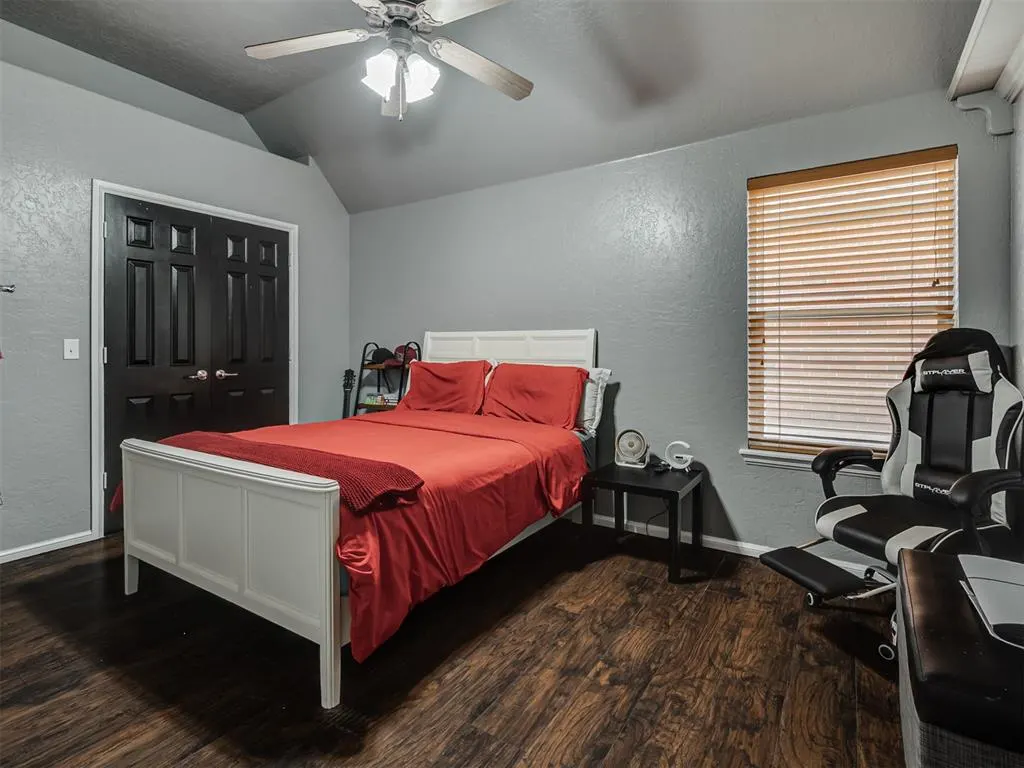 Photo 26 — 243 E Richmond Terrace, Mustang, OK 73064