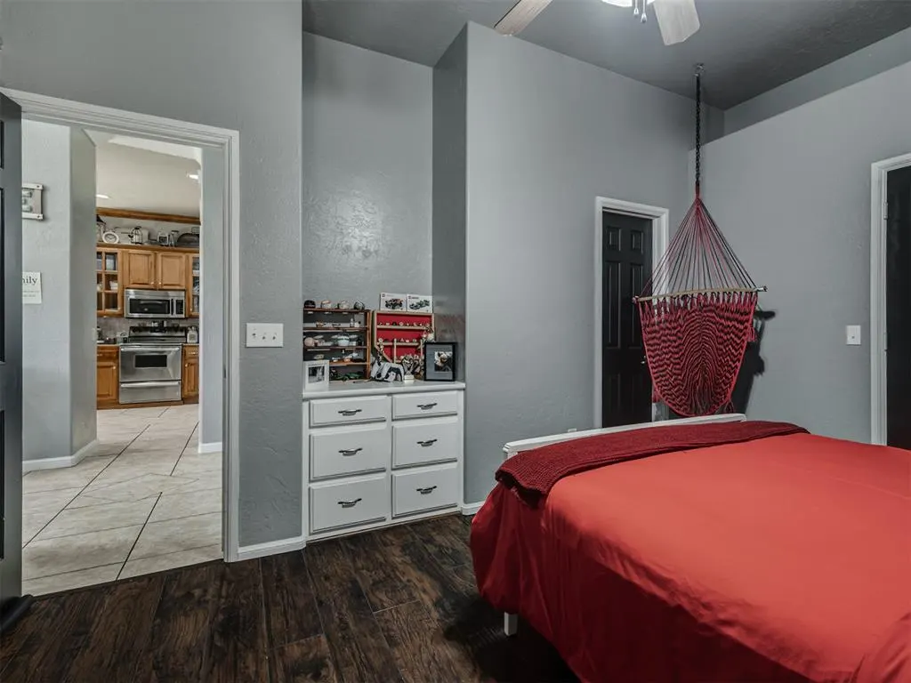 Photo 27 — 243 E Richmond Terrace, Mustang, OK 73064