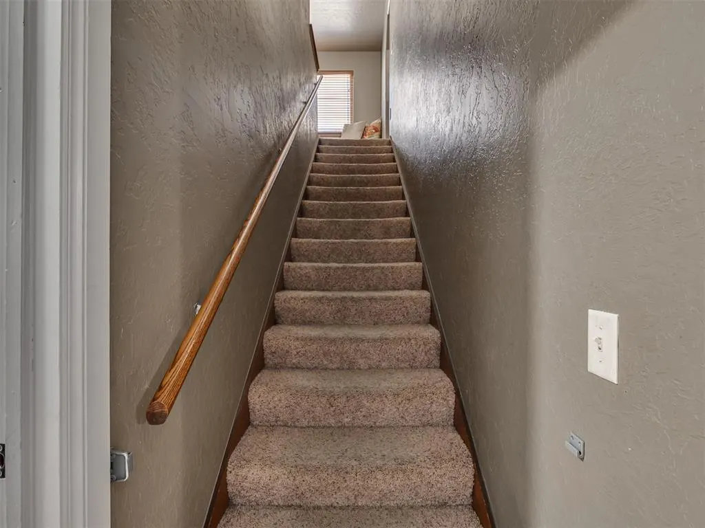 Photo 29 — 243 E Richmond Terrace, Mustang, OK 73064